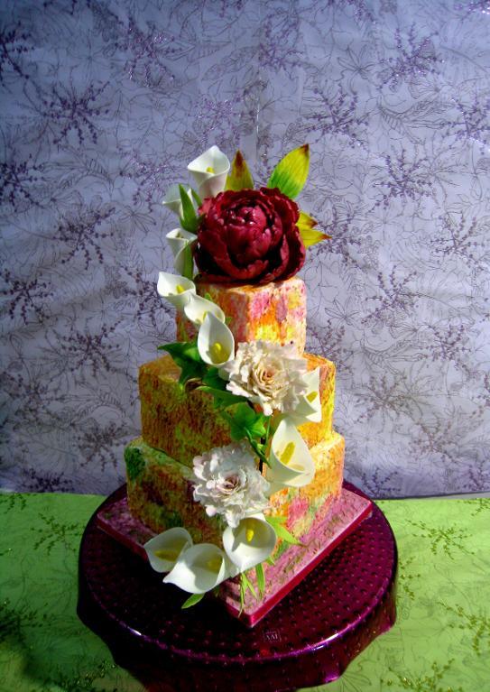 Square tiers decorated with palette knife