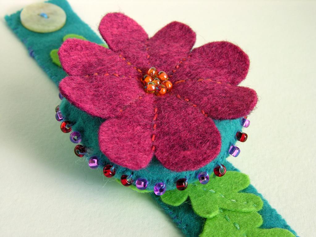 Pincushion cuff sewing pattern