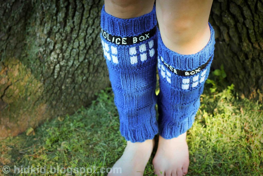 TARDIS Doctor Who legwarmers knitting pattern