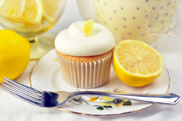 Yummy lemon cupcake!