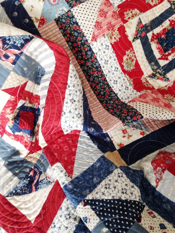 Nested Churn Dash quilt pattern