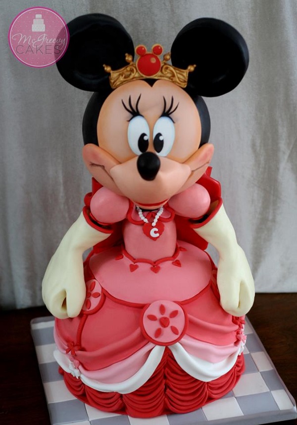 3D Minnie Mouse cake