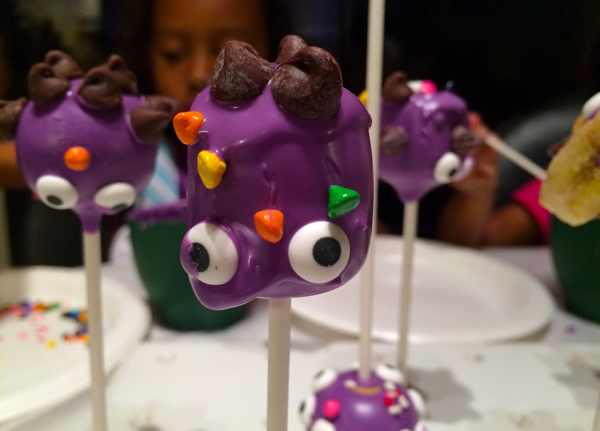 funny cake pops