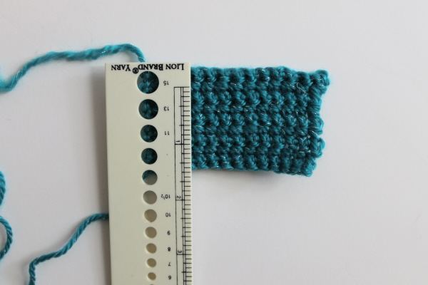 Measuring rows on a single crochet swatch