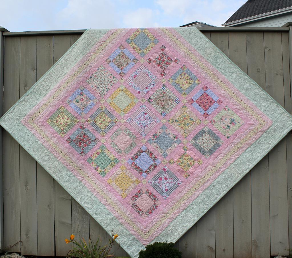 Sweet Shabby Dreams Quilt pattern on the Bluprint Blog!