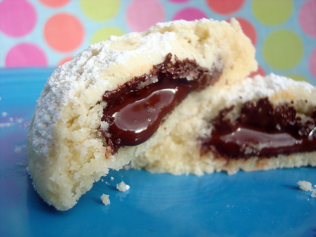 Gourmet shortbread cookies filled with chocolate