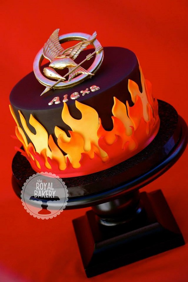 Hunger Games Mocking Jay pin cake