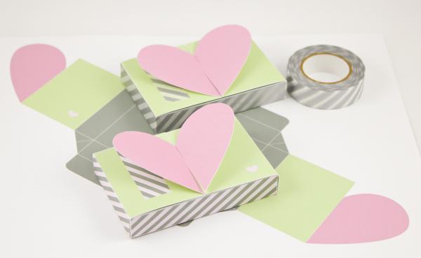Heart Top Gift Card Holder