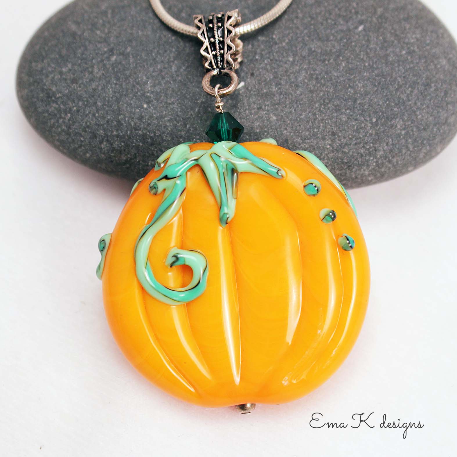 Great Pumpkin pendant 