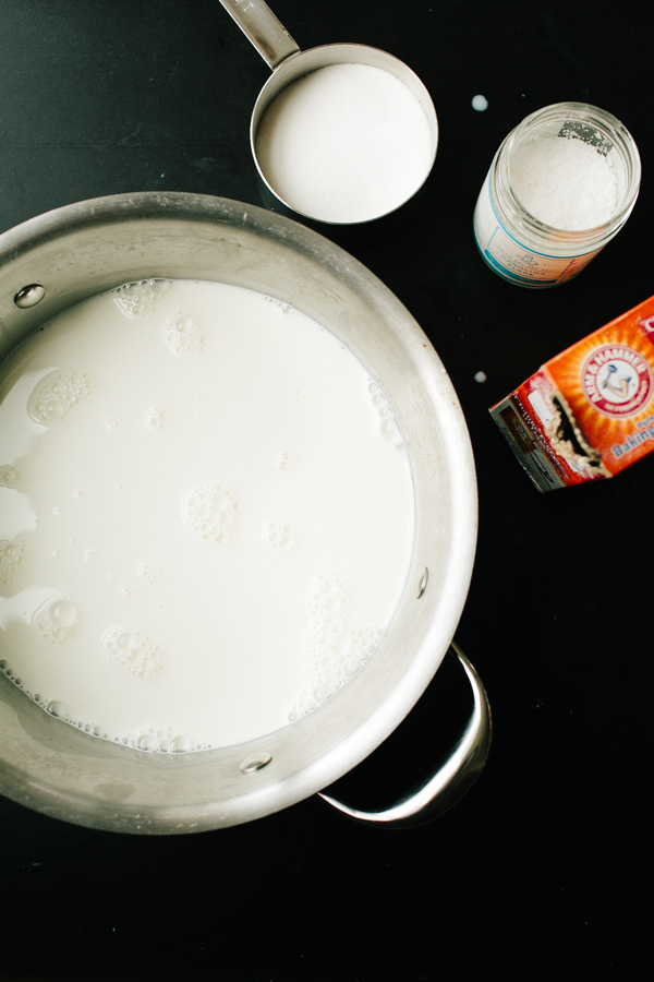 Ingredients for making your own dulce de leche