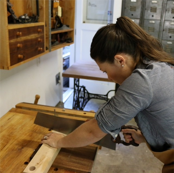 Holding your work securely, in a vise, on sawbenches, or against bench hooks reduces chatter