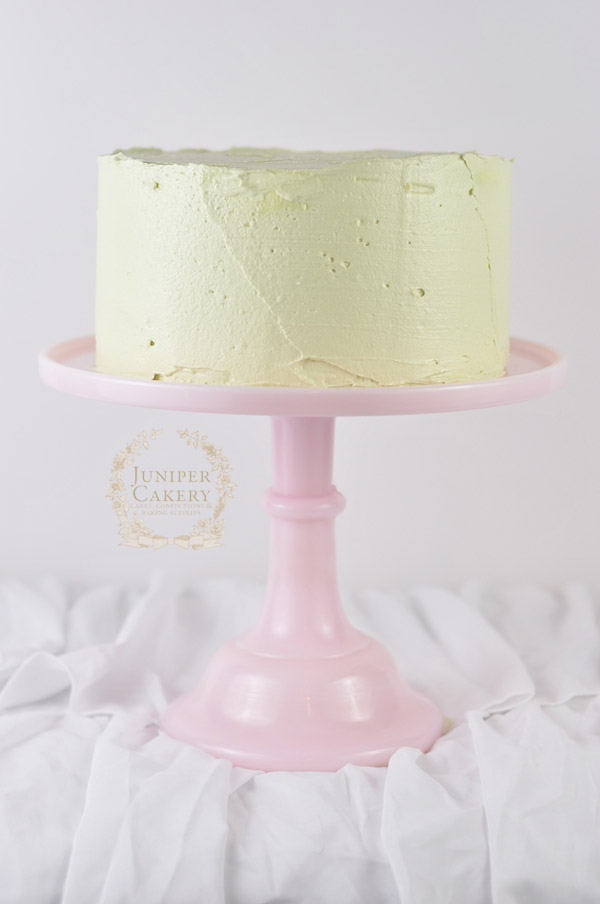How to decorate a rustic buttercream cake