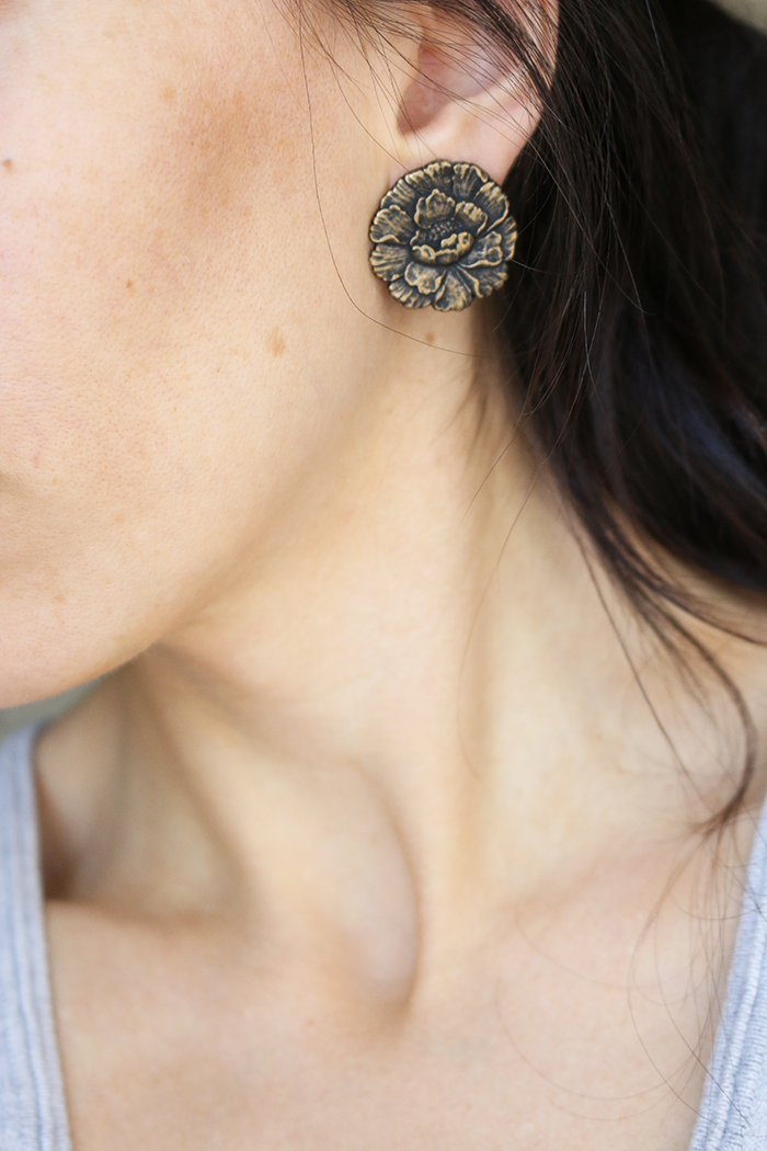 Ear Clip Button Earring modeling