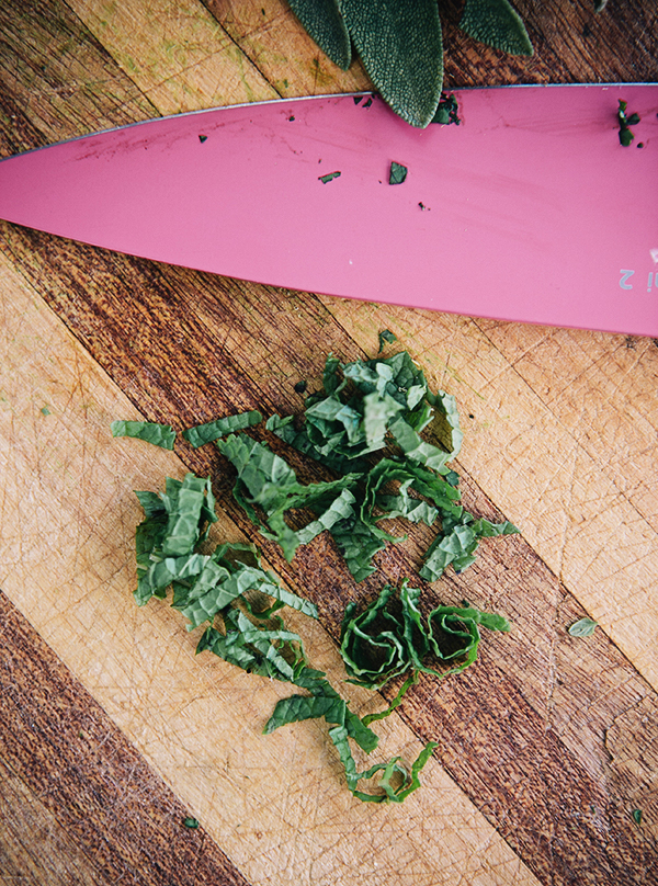 How To Chop Fresh Herbs-9