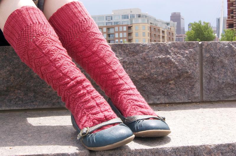 Ladies Lace Knee Socks knitting pattern