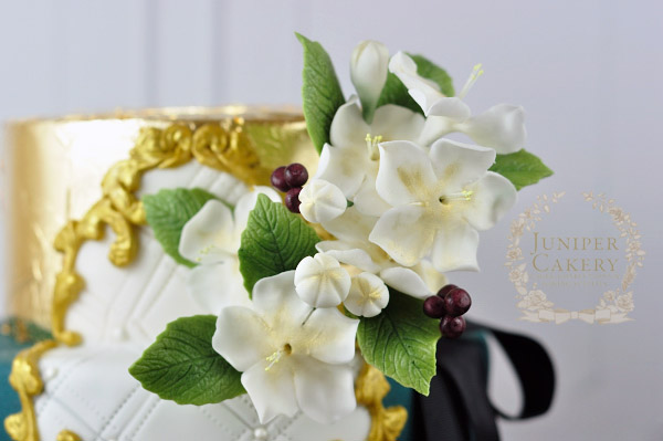 Golden frame cake by Juniper Cakery
