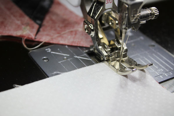 Chain Piecing Sewing Machine