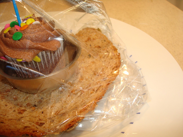 Bread to moisten cake