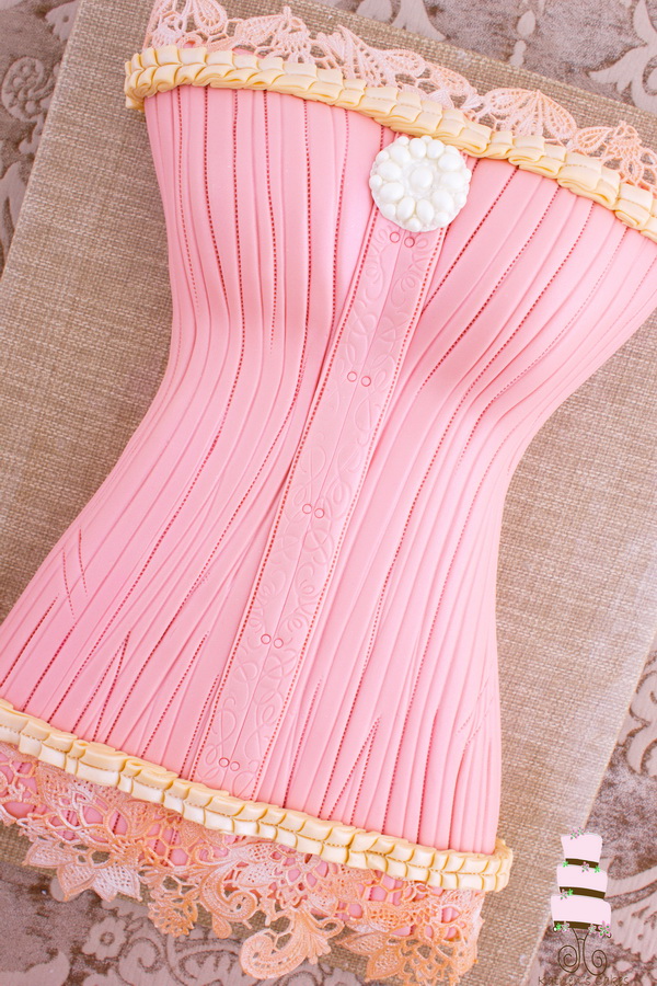 Final corset cake