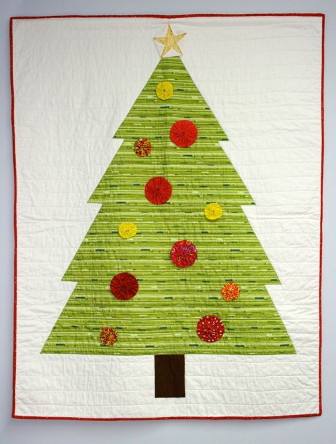 Applique modern Christmas tree quilt