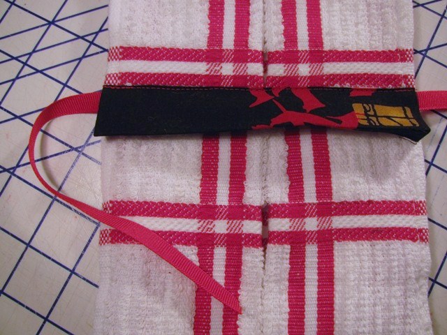 stitch one edge and insert ribbon
