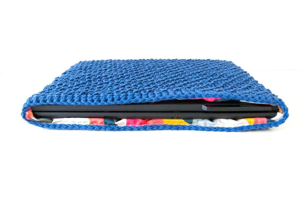 Crochet laptop cover crochet pattern