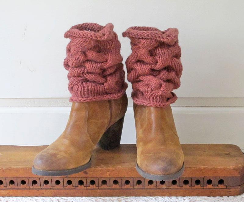 Cabled Leg Warmers knitting pattern