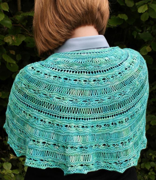 Daisy Shawl knitting pattern