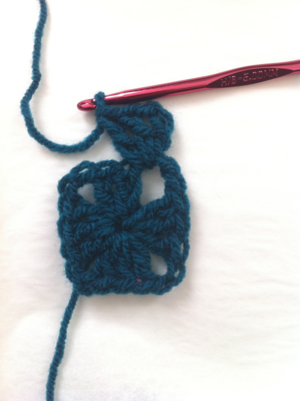 granny square crochet step 9