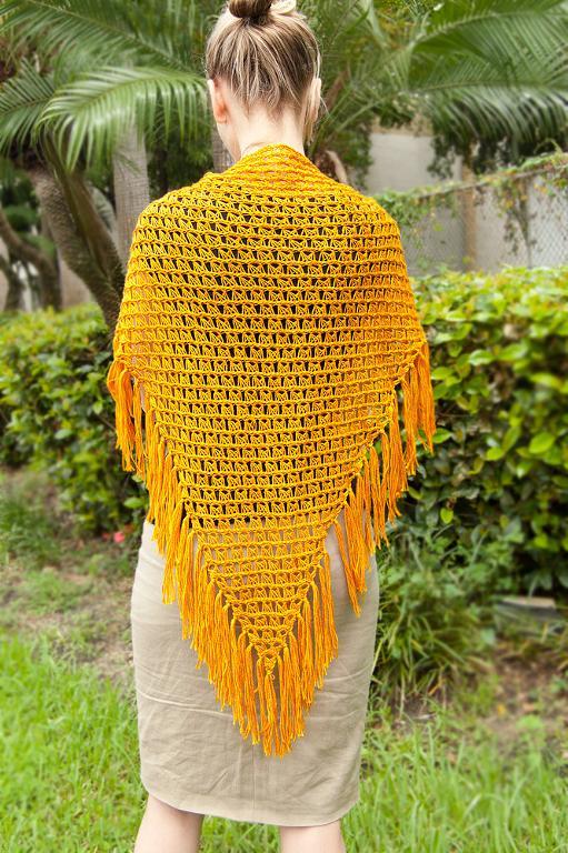 offset broomstick lace crochet shawl