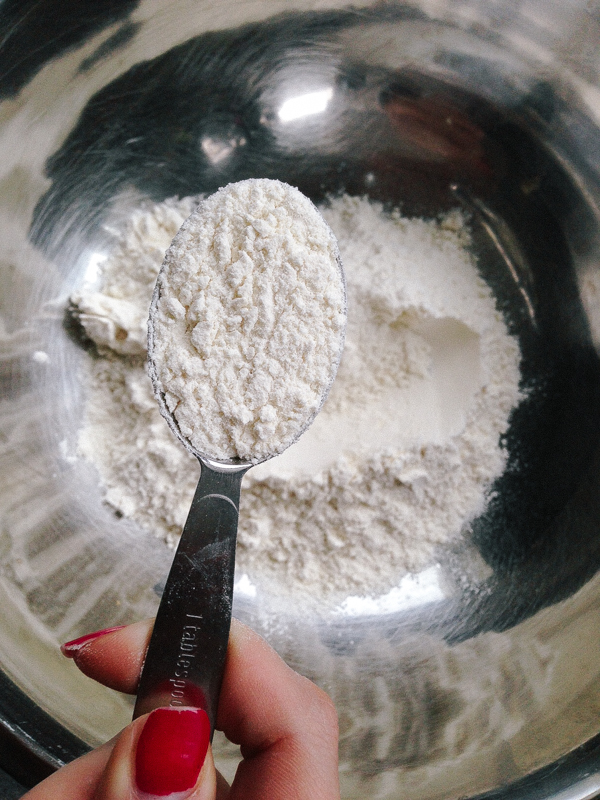 Tablespoon of flour