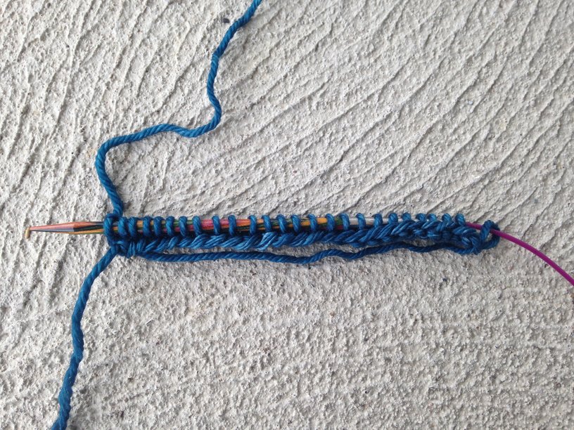 keeping yarn loose while you knit
