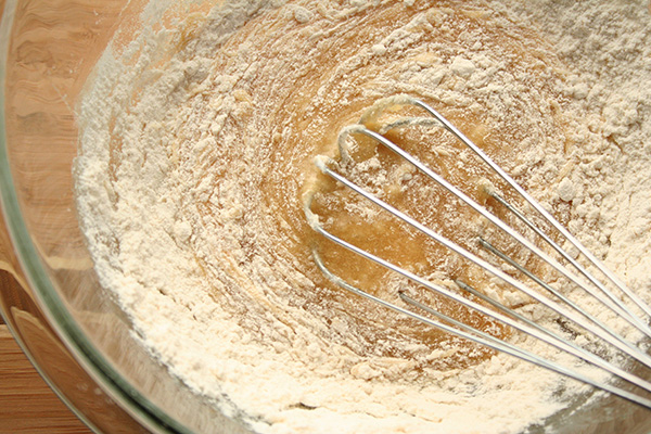 Add flour to tuiles