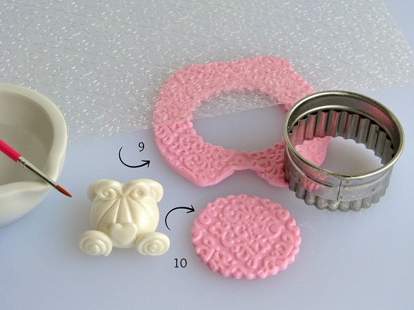 Carriage Fondant Tutorial step 4