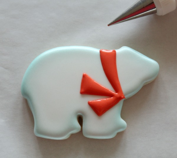 Decorated Polar Bear Cookie 4b