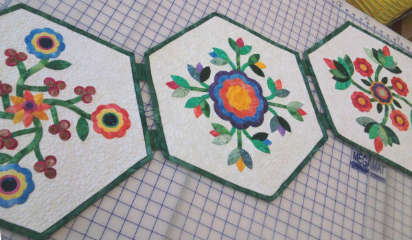 Rose of Sharon Hexagon Table Runner.