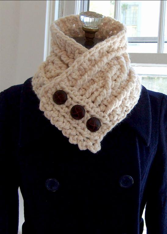 Fisherman's crochet cowl