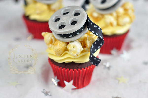 Film reel cupcake tutorial by juniper Cakery