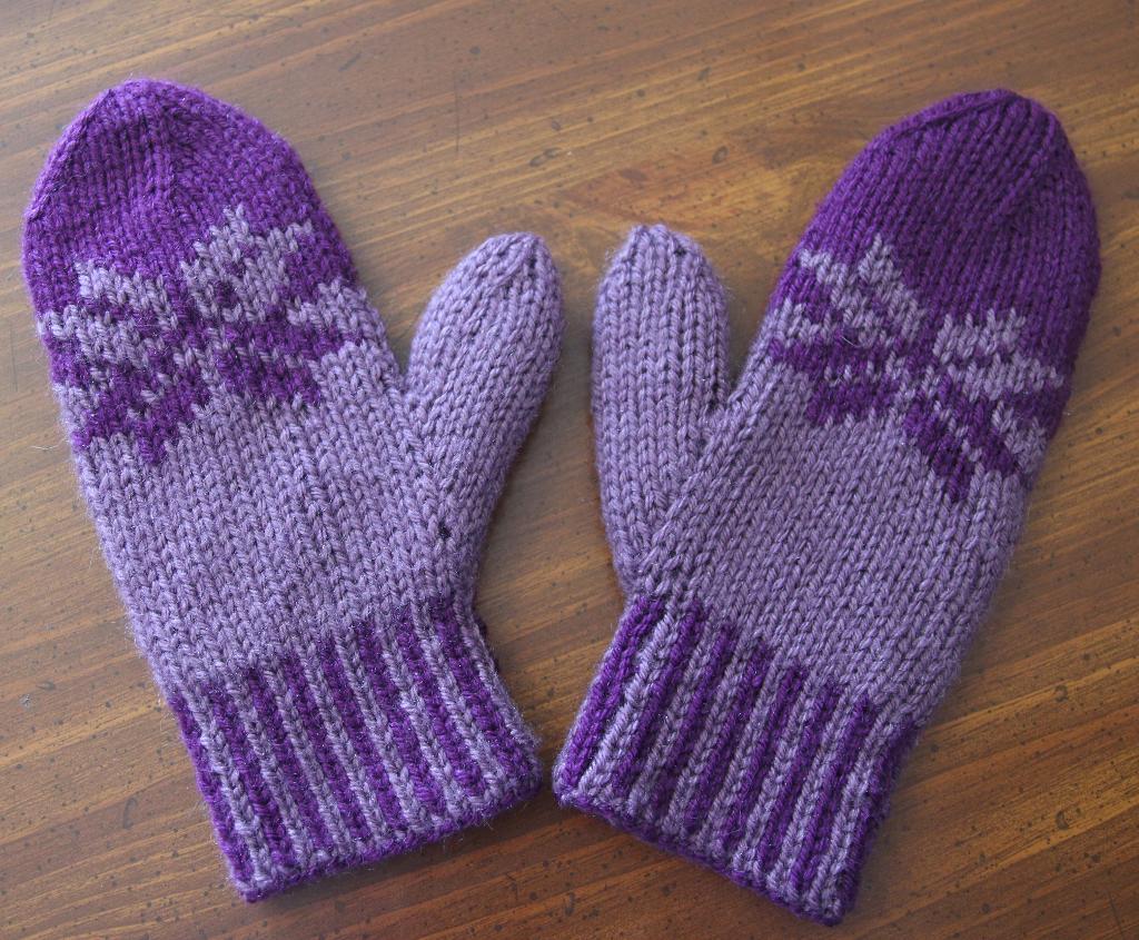 Double Knit Fair Isle Mittens knitting pattern