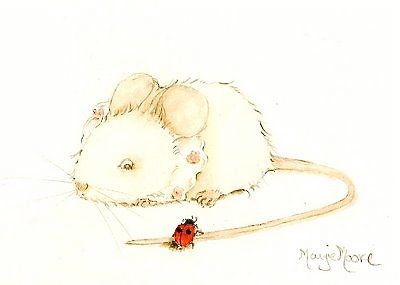 mouse with lace collar