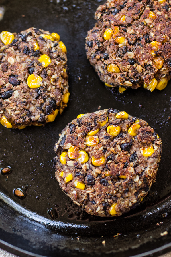 Easy Black Bean Burgers