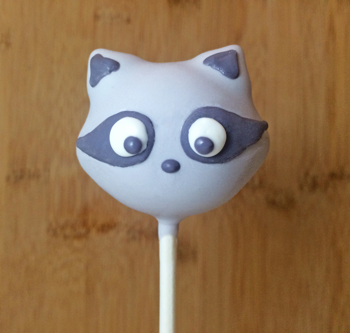 Raccoon Cake Pops