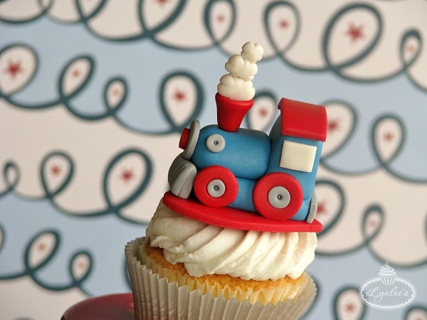 Train Cupcake Topper Tutorial