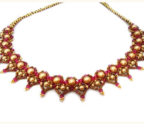 Queen of Hearts Necklace jewelry tutorial