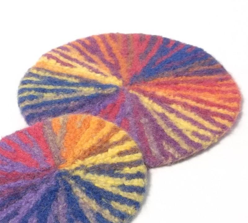 Starburst Felt Table Mat knitting pattern