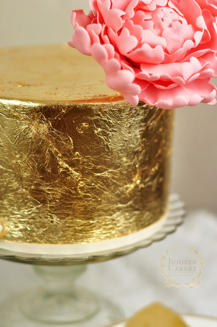 Covering a cake with gold leaf tutorial