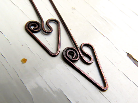 Oxidised copper wire heart headpins