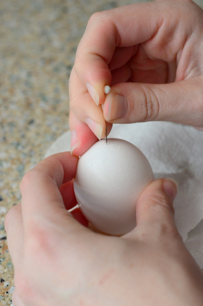 Easter Decorating: How to Make Blown Easter Egg Ornaments