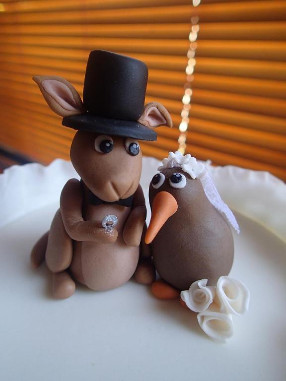 Kanga and Kiwi Wedding Cake toppers
