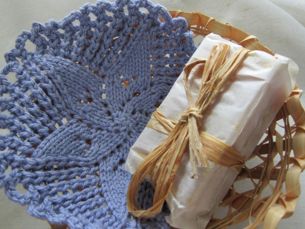 Pinwheel Flower Knitted Facecloth